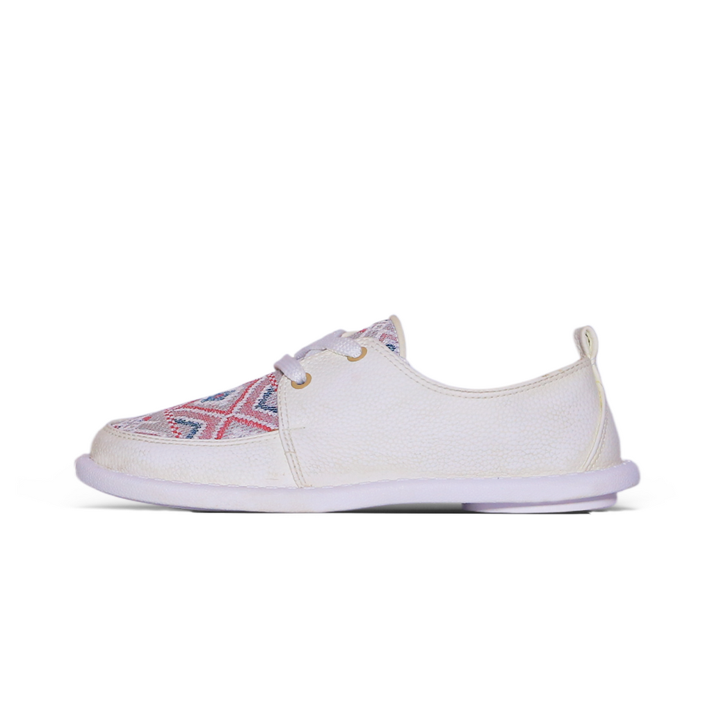Casual Lace-Up Comfort Shoe – White with Pattern Detail