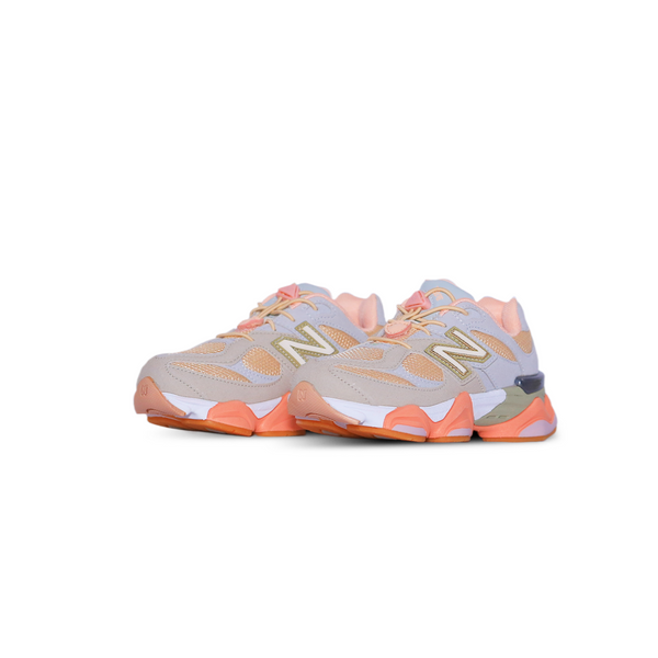 New Balance Kids Sporty Mesh Sneaker – Grey, Peach & Coral
