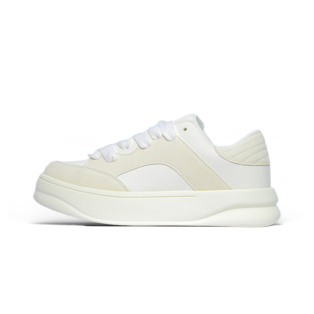 Zara Cream Minimal Sneakers – Soft Leather Finish with Elevated Sole